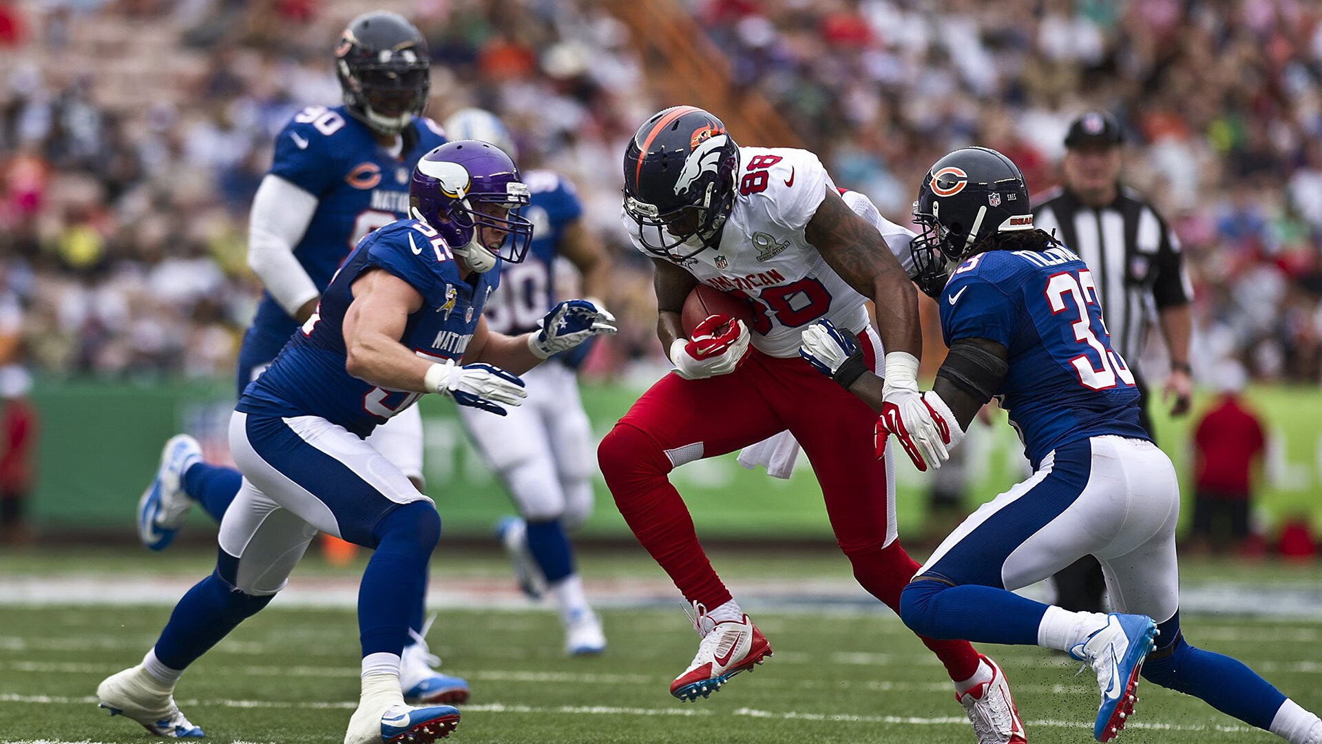 开云下载-争议判罚总结：这一夜裁判让球迷怒火中烧，篮球裁判争球在哪里发球